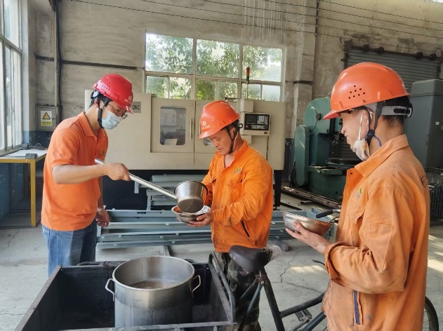 夏日送清凉 关爱暖人心